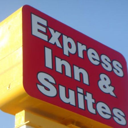 Express Inn & Suites Clearwater Pinellas Park Exterior foto